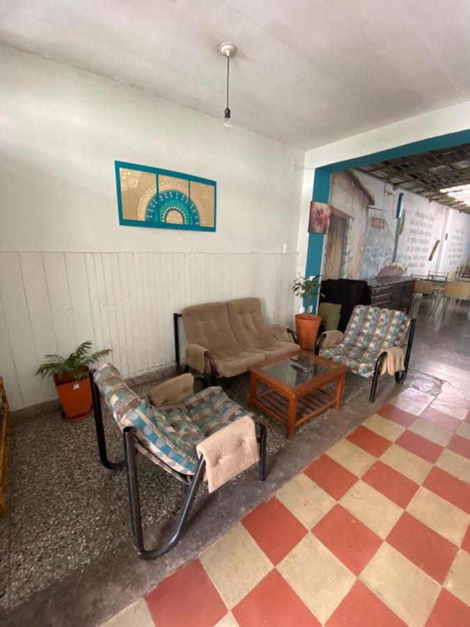 Hostal La Pachamama Сальта Экстерьер фото
